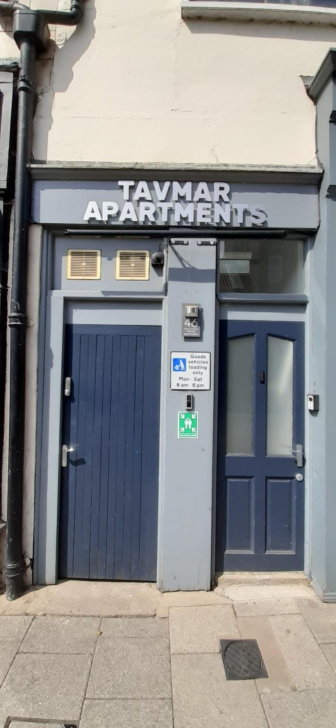 Property building, Facade/entrance