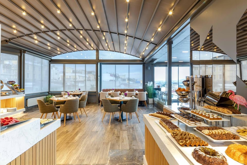 Restaurant/places to eat, Breakfast, Continental breakfast, Buffet breakfast