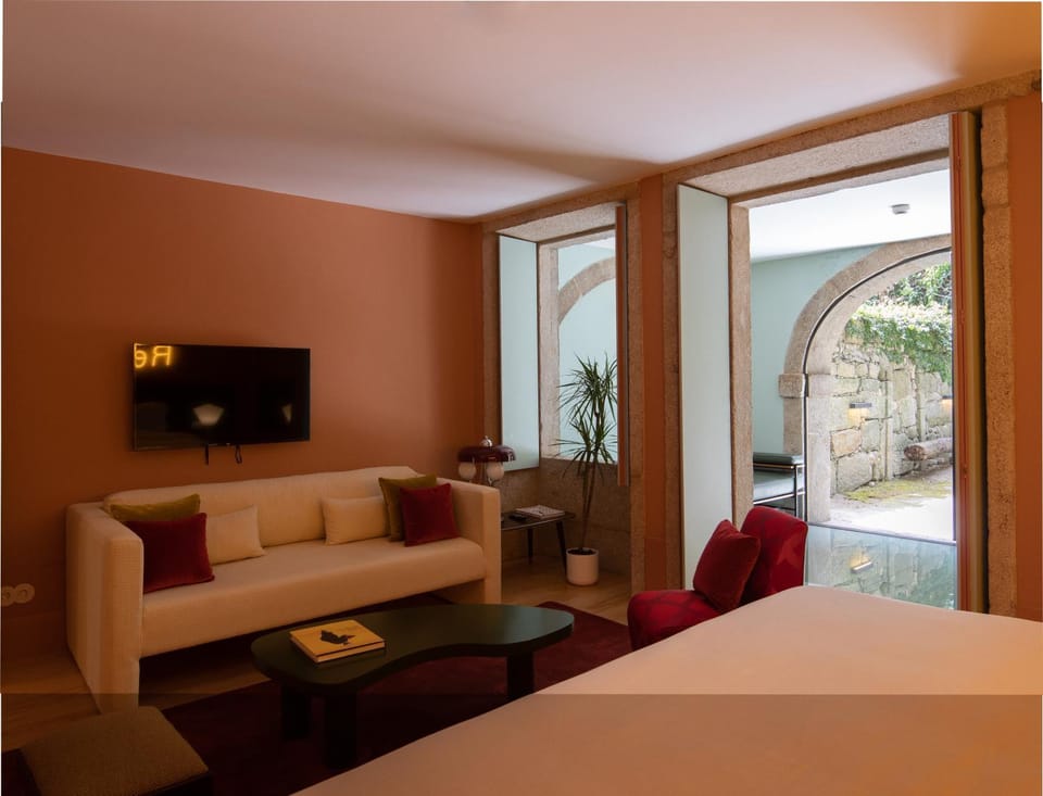Seating area, Bedroom
