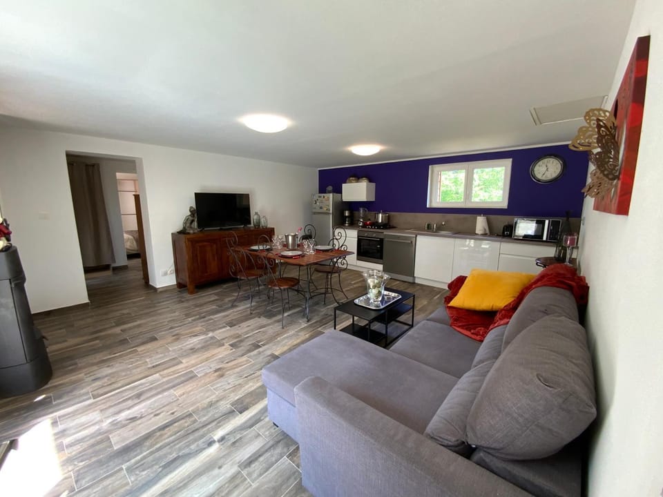 Living room, Seating area, Dining area