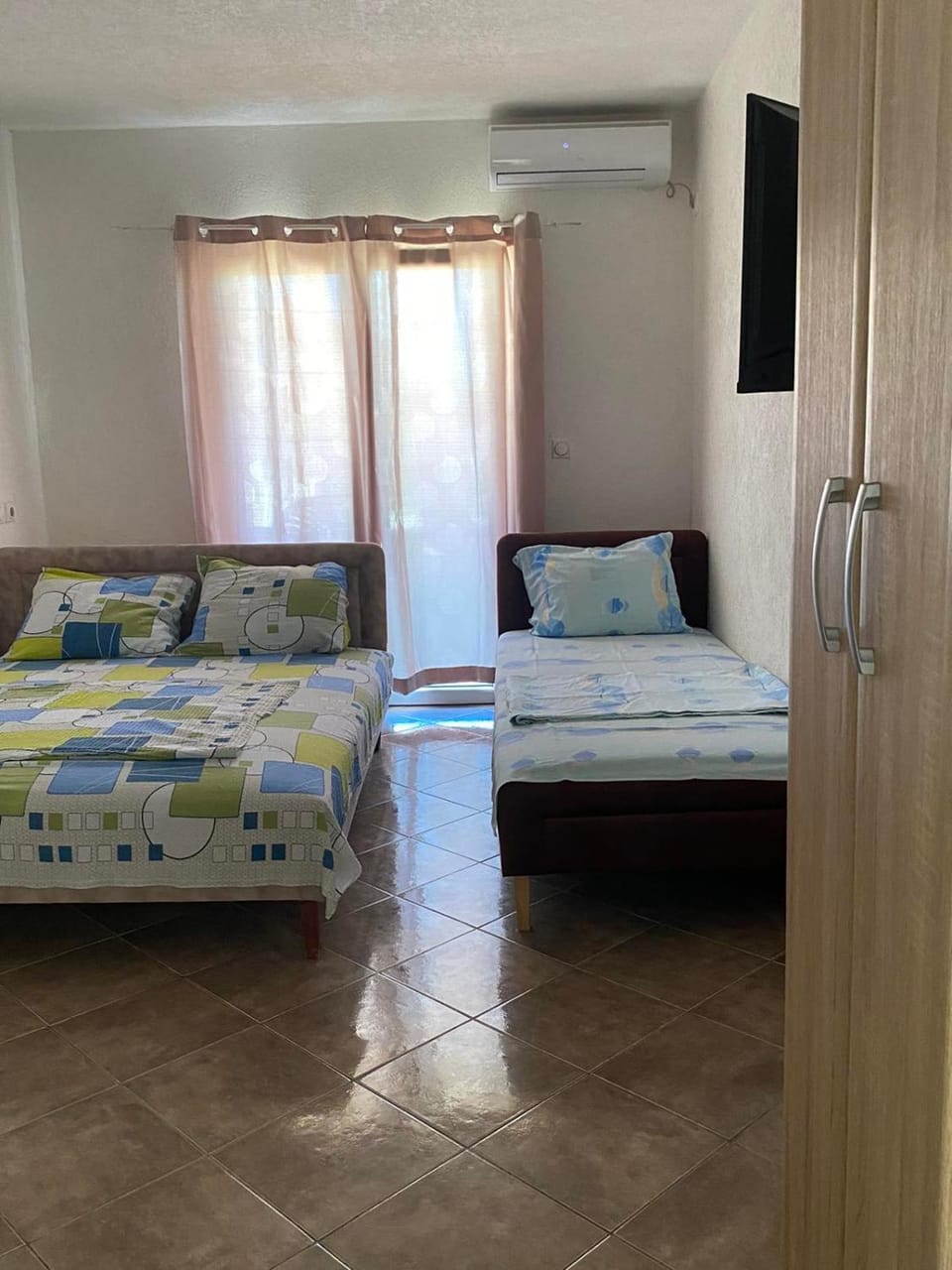 Fikret-apartmani Velika plaža Bed and Breakfast in Ulcinj Municipality