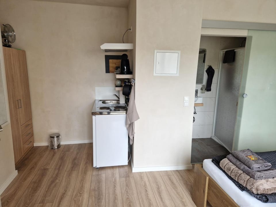 Bed, Bathroom, Kitchen or kitchenette