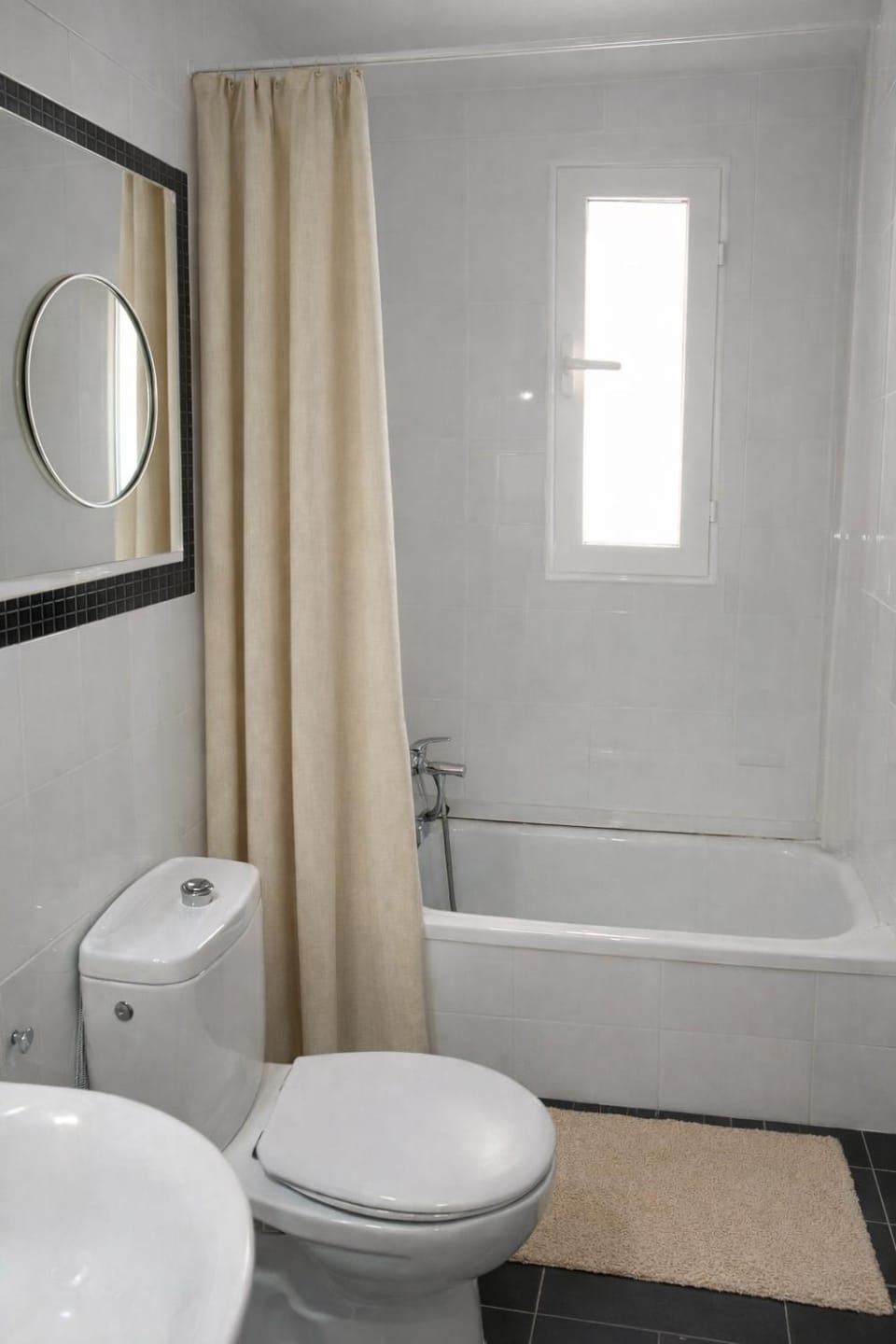 Shower, Toilet, Bathroom, Bath