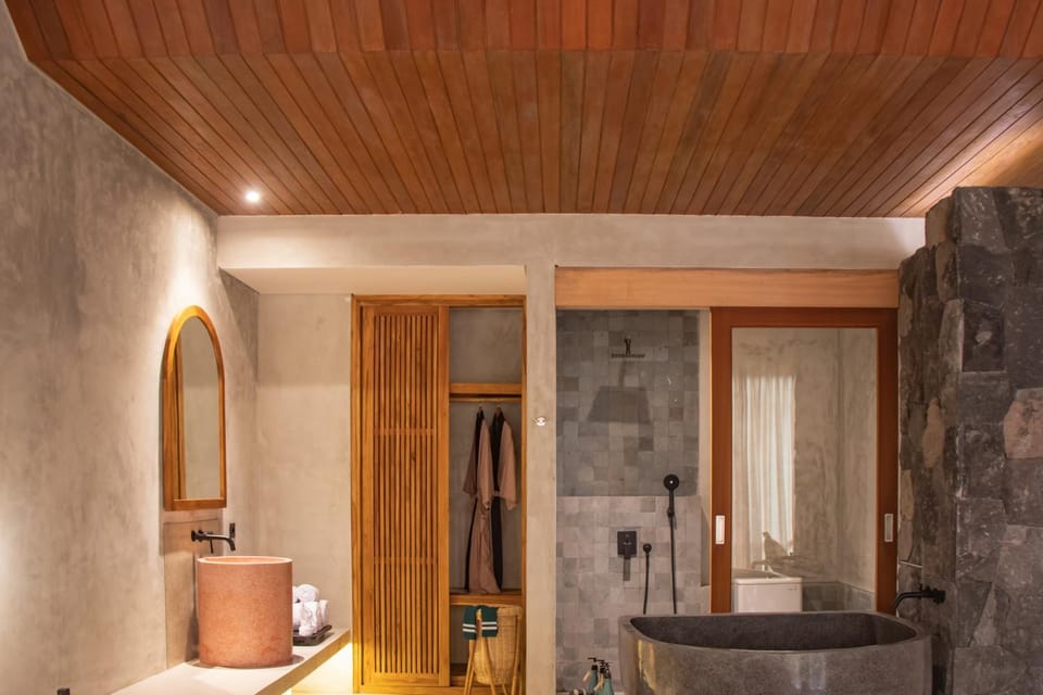 Bathroom, Photo of the whole room