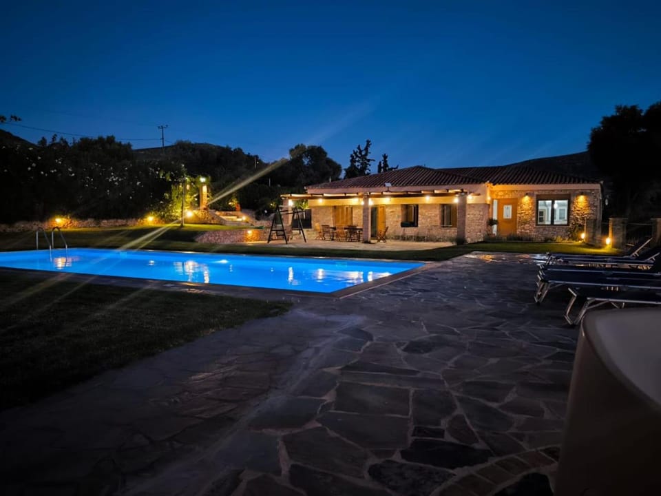 Ellie's StoneHouse Gianapa, Porto Rafti, Greece, 190 03, GR Villa in East Attica Regional Unit, Greece