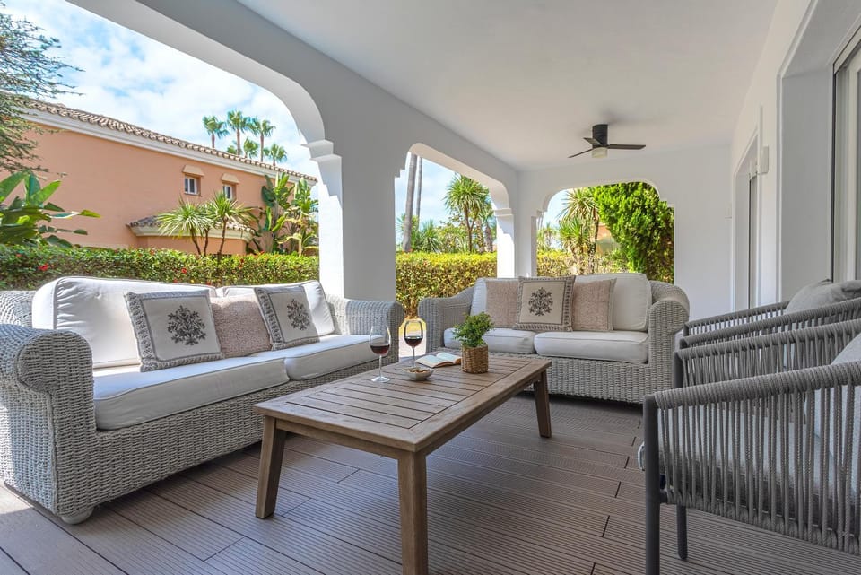 Balcony/Terrace, Living room, Garden view
