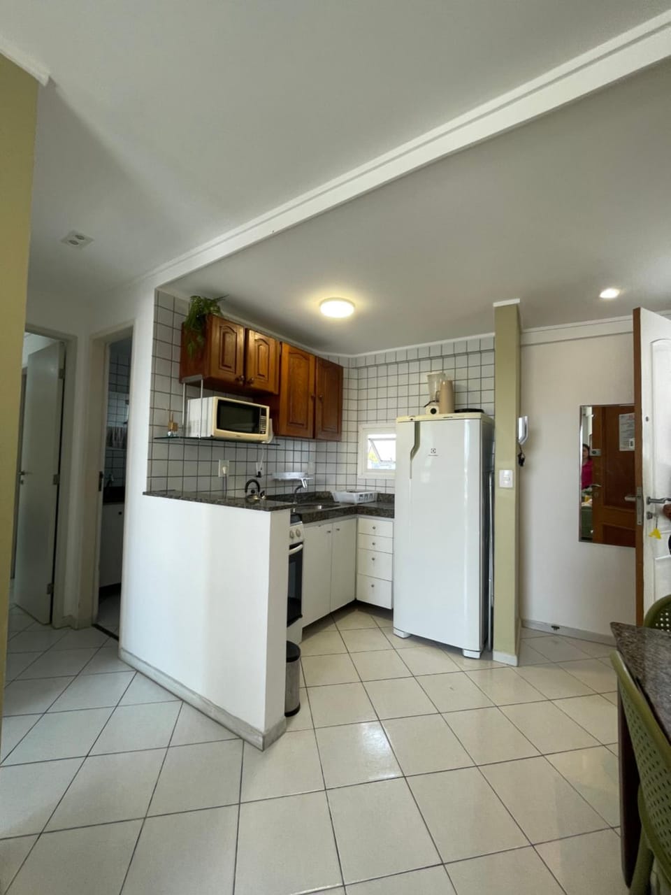 Kitchen or kitchenette, oven, stove