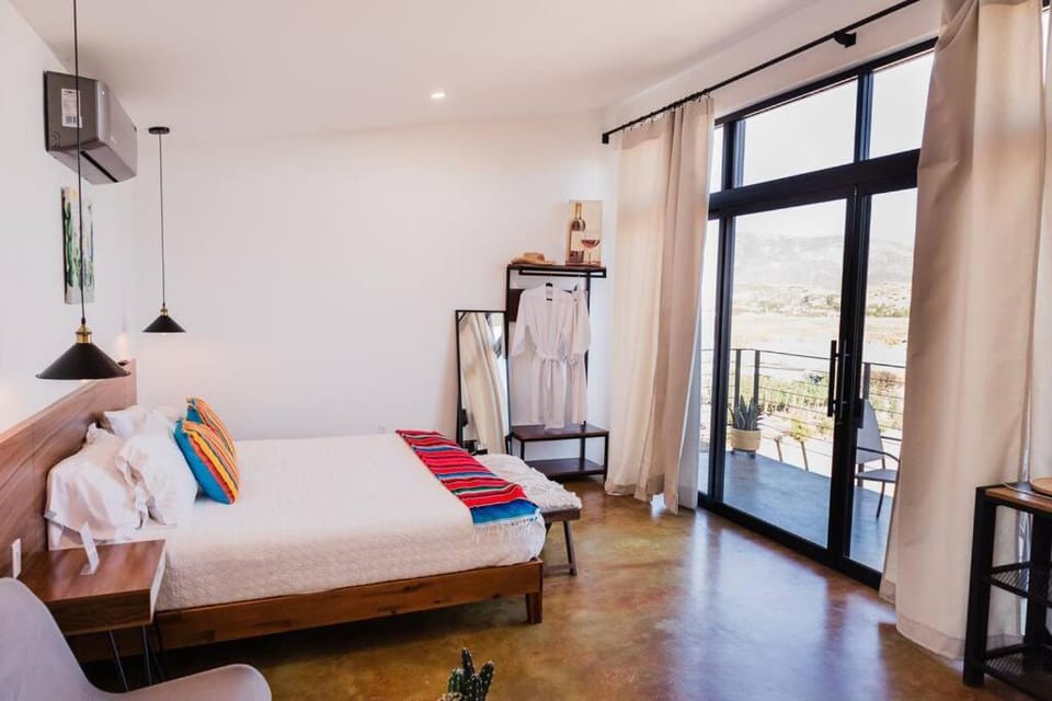Starlight king bungalow 6 Bed and Breakfast in State of Baja California