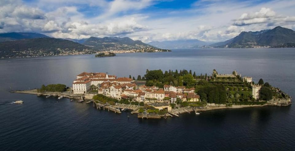 Bird's eye view, Lake view