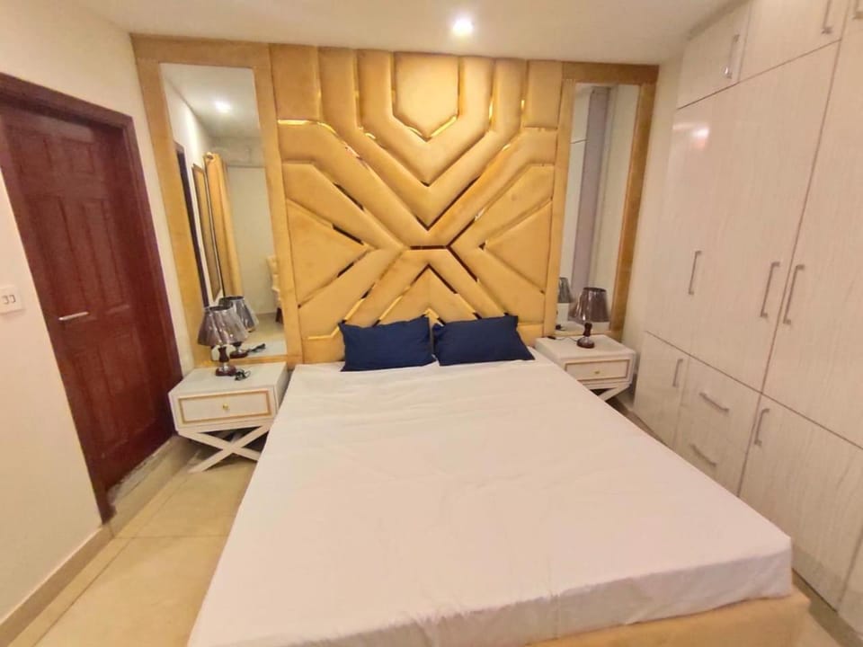Stunning and Peaceful 1BHK,Free Parking + WIFI Apartment in Islamabad