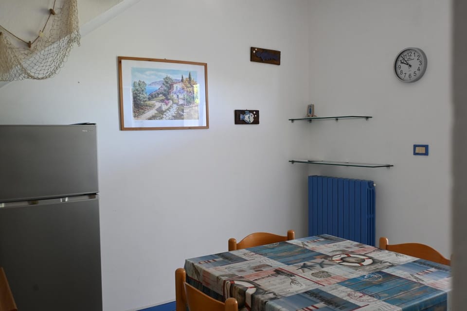 M328 - Marcelli, bilocale con vista mare Apartment in Marcelli