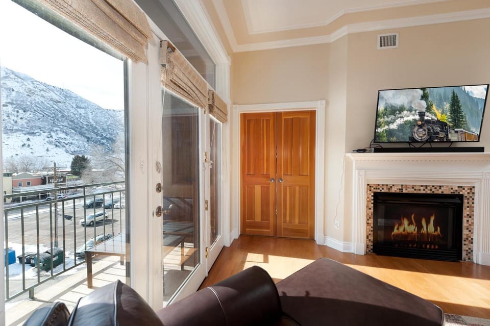 Mears House Unit 3C House in Durango