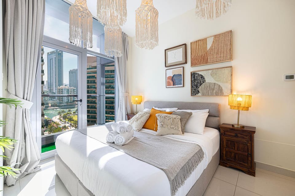 Bed, Photo of the whole room, Bedroom, City view, air conditioner