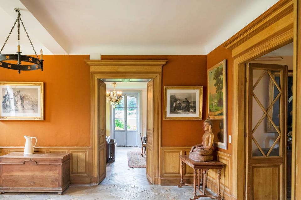 Property building, Living room