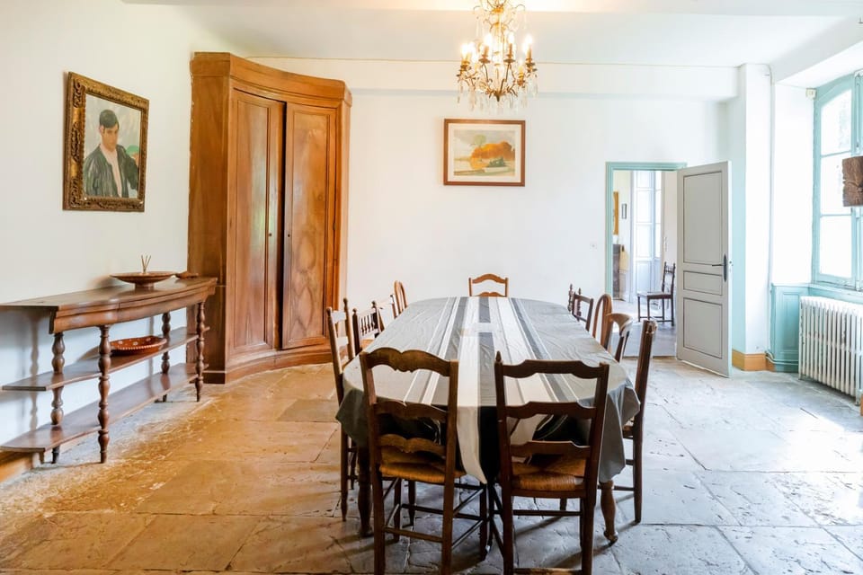 Property building, Living room