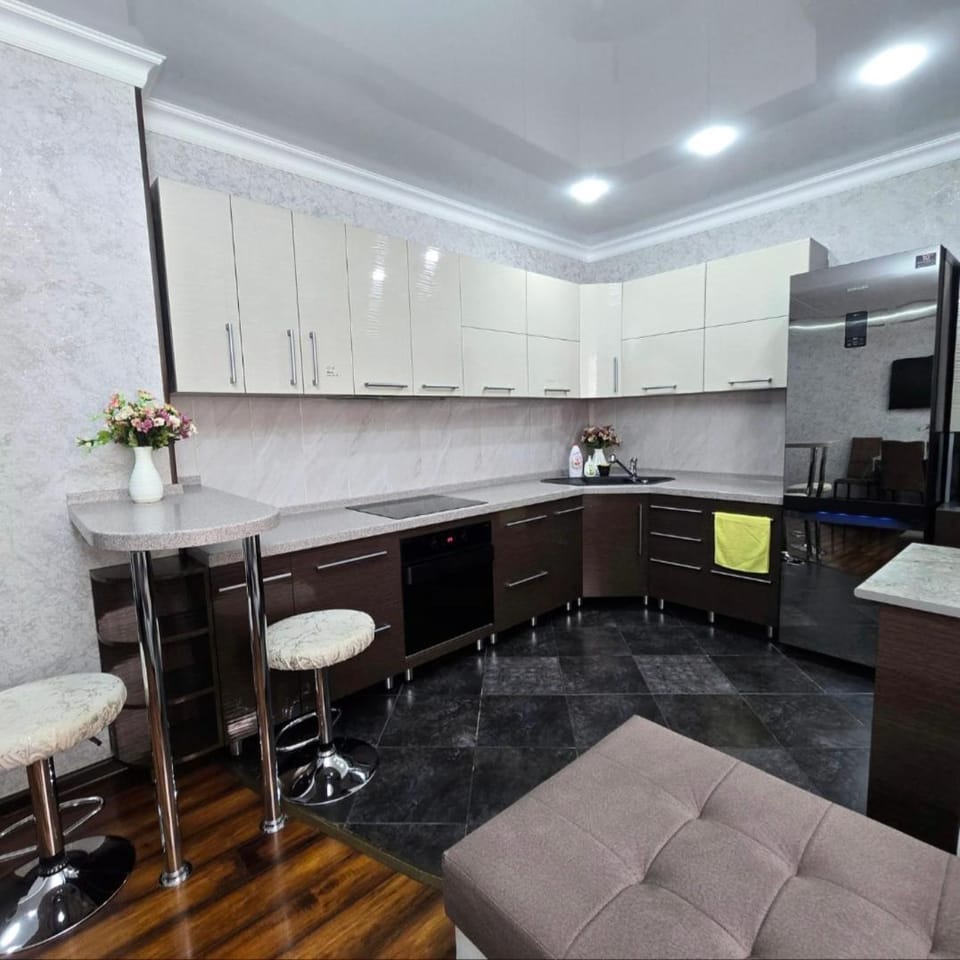 2х-ком Люкс Желтоксан 17а - 6й этаж лифт есть Apartment in Kazakhstan