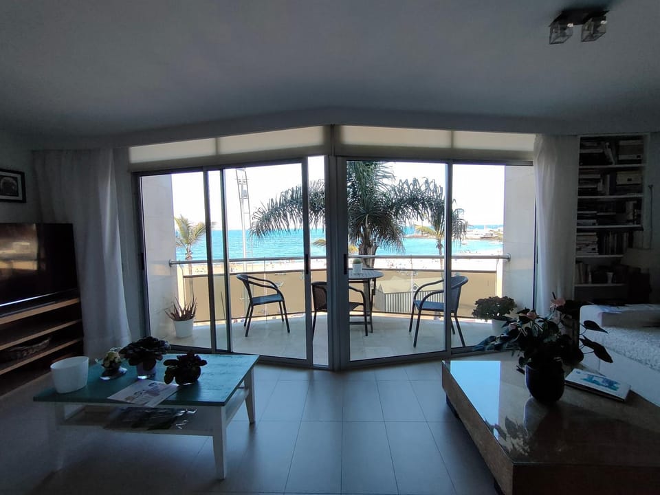 Balcony/Terrace, Living room, Sea view