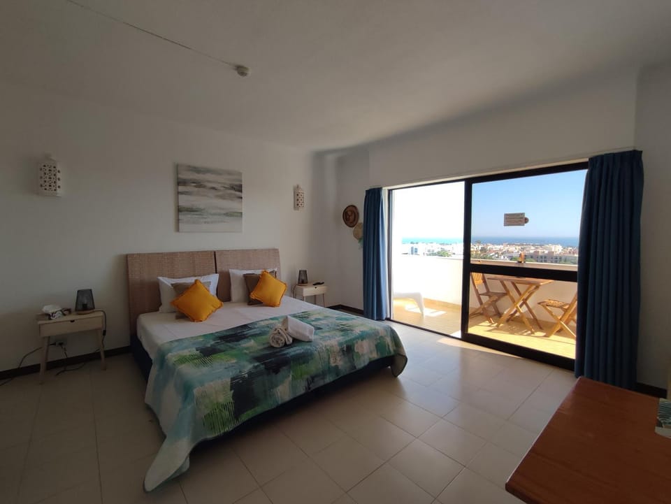 Bed, Balcony/Terrace, Sea view