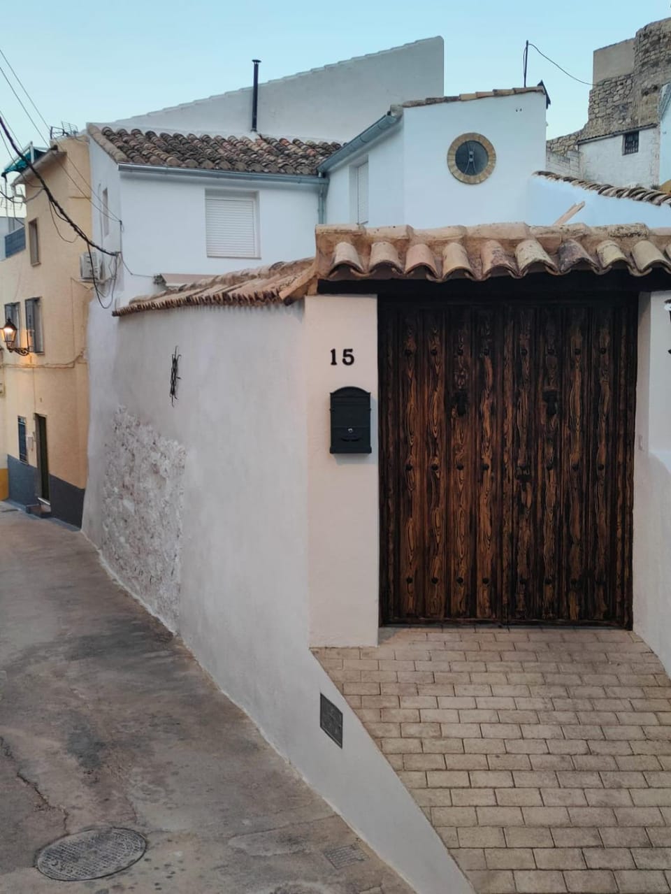 Facade/entrance