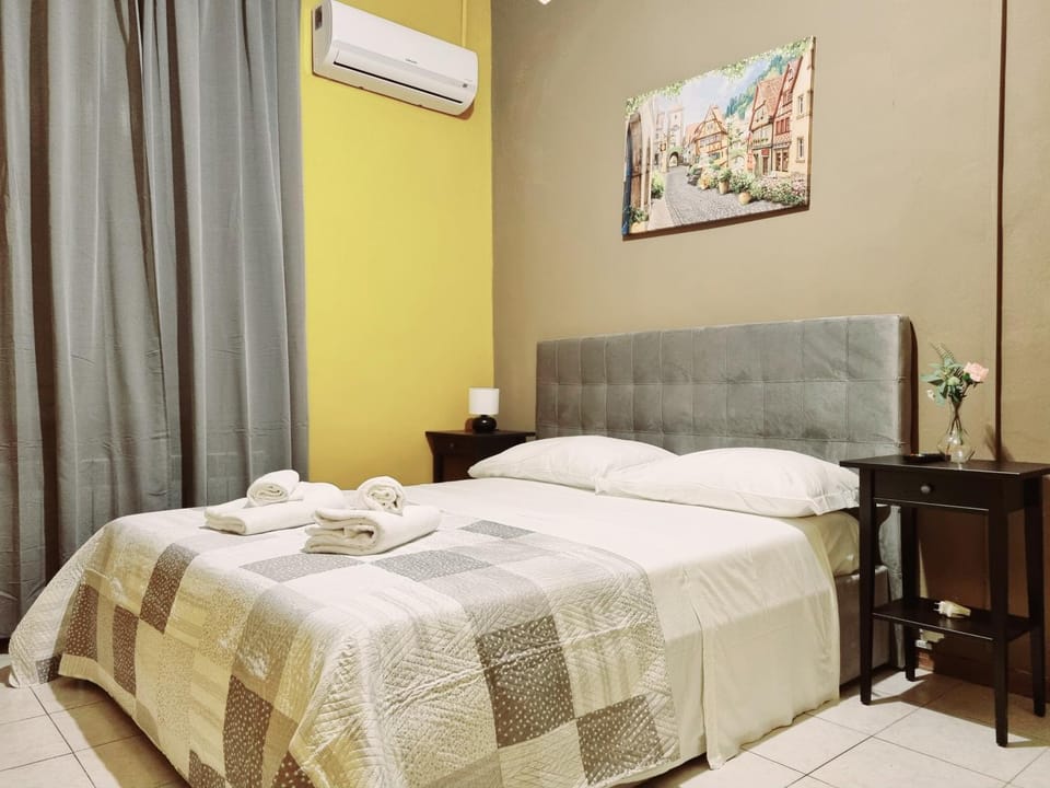 Bed, Photo of the whole room