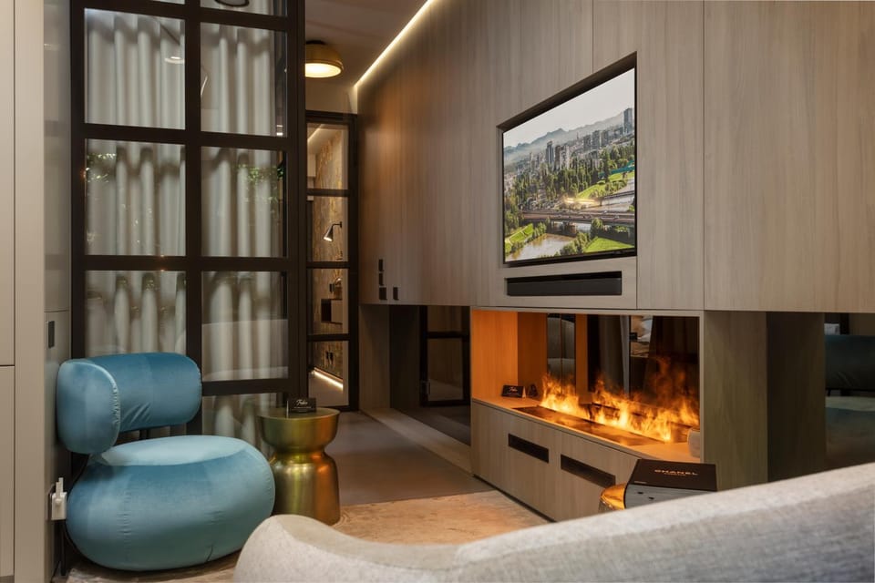 Living room, Seating area
