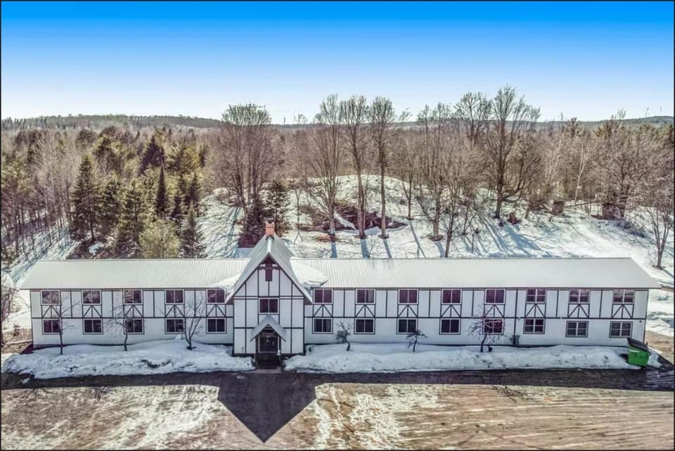 Property building, Landmark view
