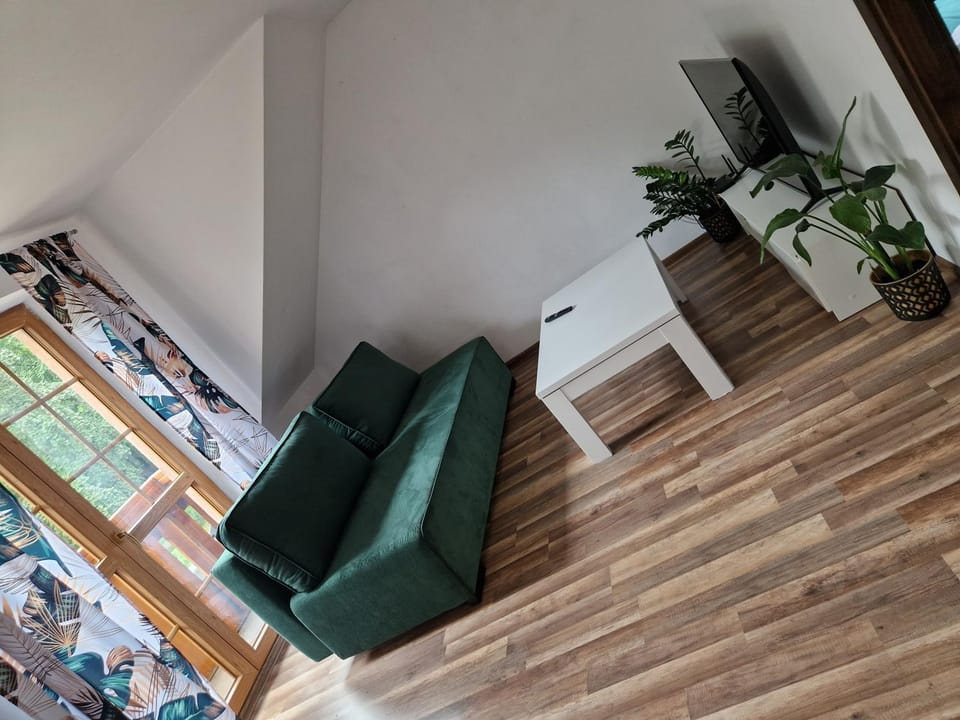 Communal lounge/ TV room, Living room, Seating area