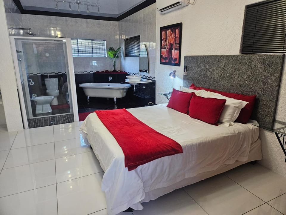 Chrisand Guesthouse Bed and Breakfast in North West, South Africa