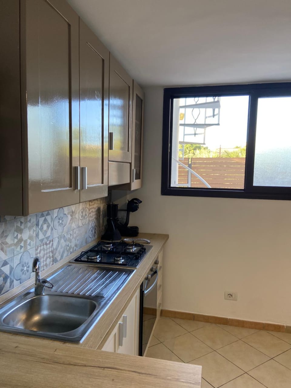 Kitchen or kitchenette, pet friendly, stove