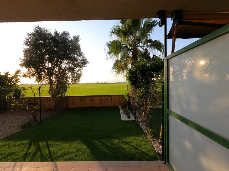 apartamento con jardin privado cerca de la playa! Apartment in Montsià