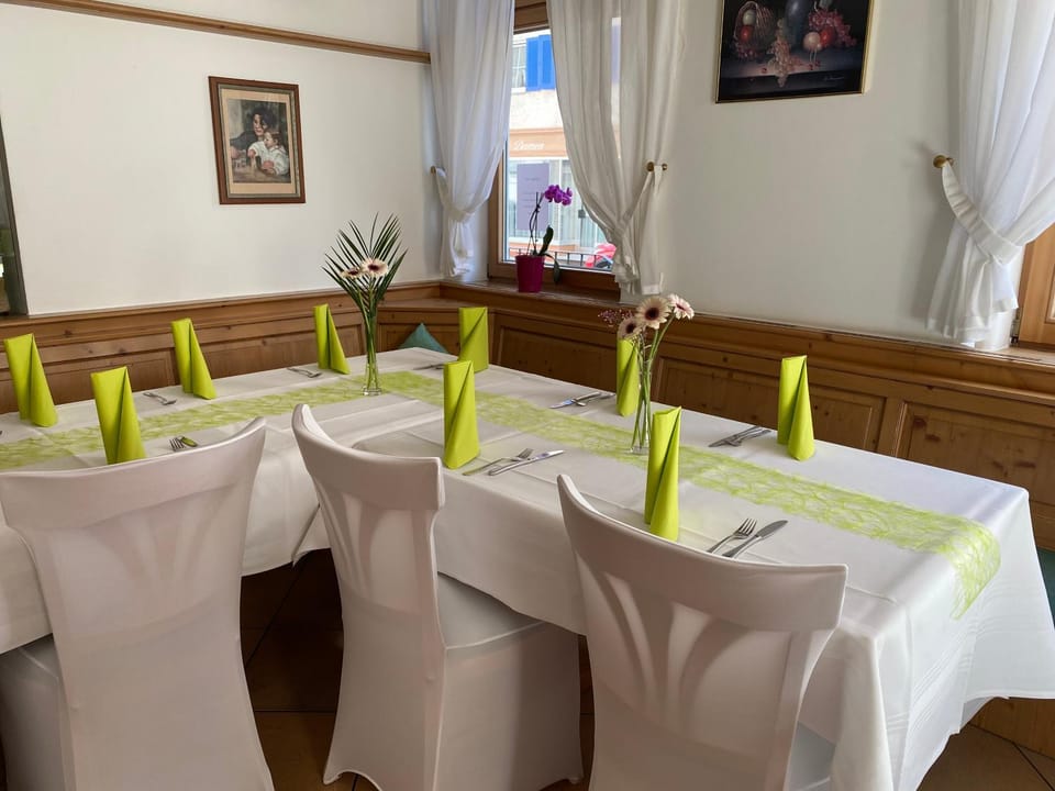 Gasthof/Pizzeria Hirsch Bed and Breakfast in Baden-Württemberg