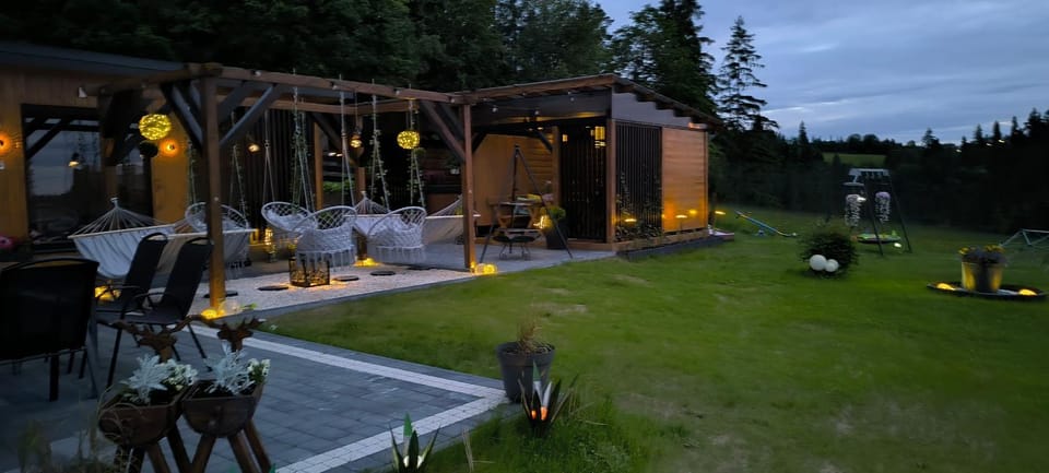 Willa Lux Wolf JACUZZI&SAUNA&GROTA SOLNA Bed and Breakfast in Lesser Poland Voivodeship