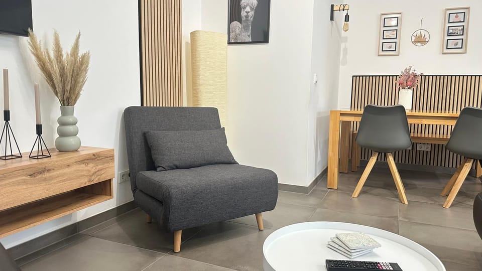 Barrierefreie Ferienwohnung in Winterscheid nahe Köln Bonn bis 4 Personen mit Netflix und mehr Apartment in North Rhine-Westphalia