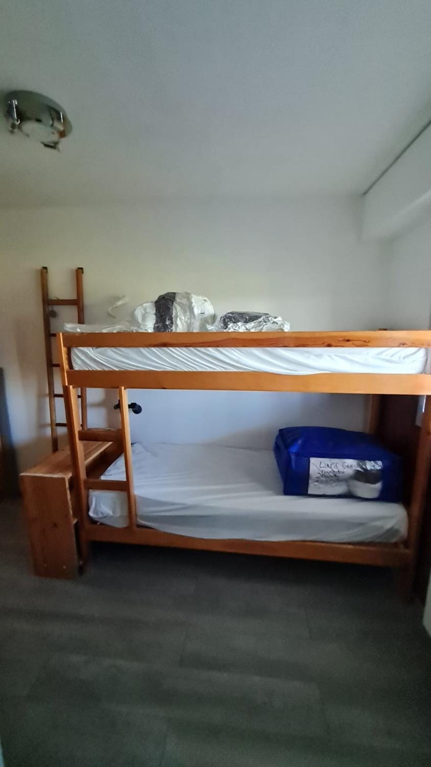 bunk bed
