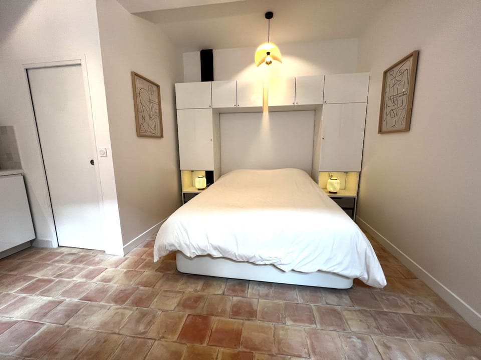 Bed, Bedroom, wardrobe