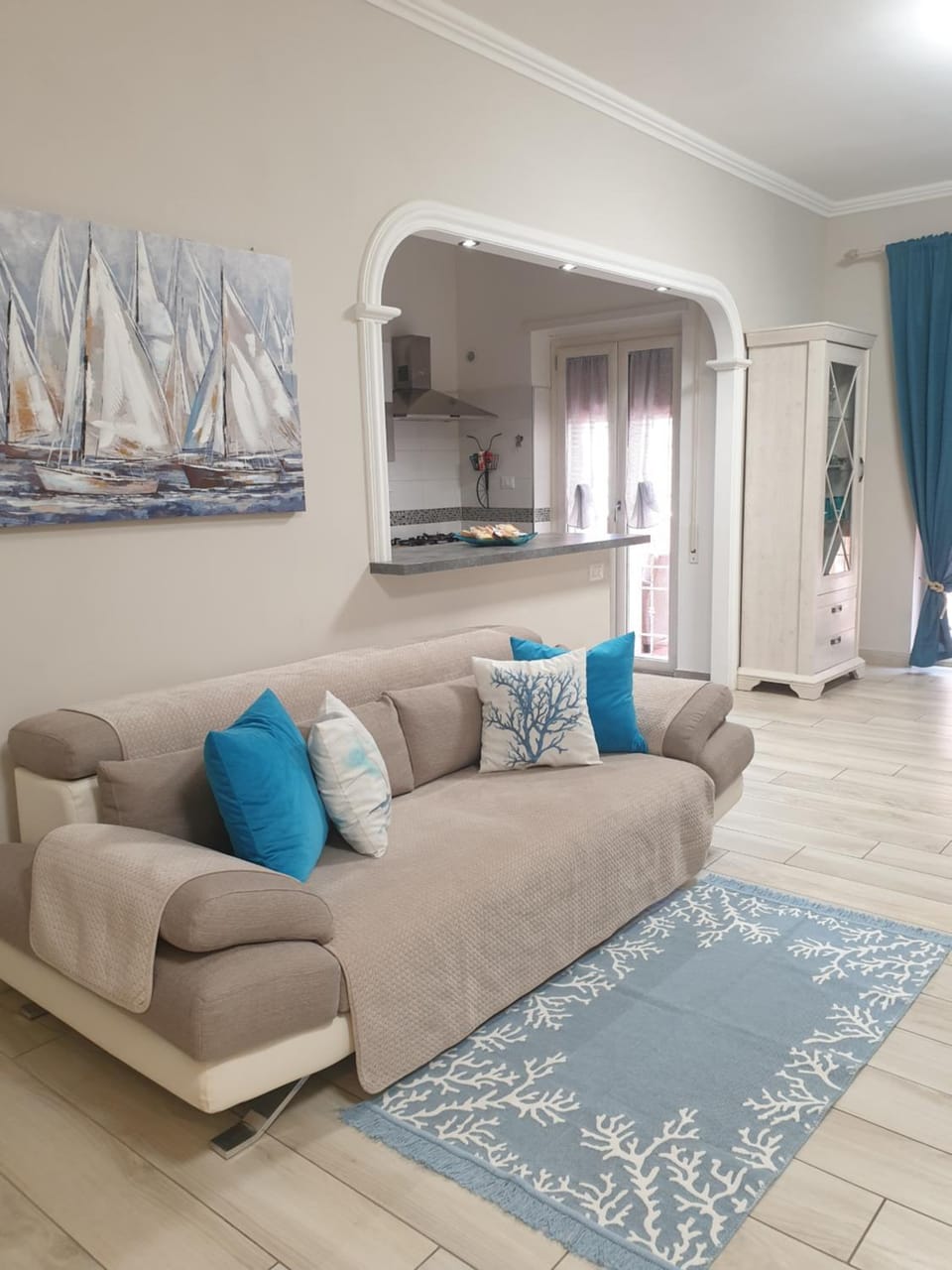 Luxury Beach House Apartment in Torvaianica