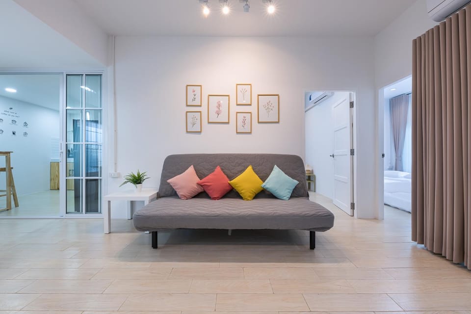 Communal lounge/ TV room, Living room
