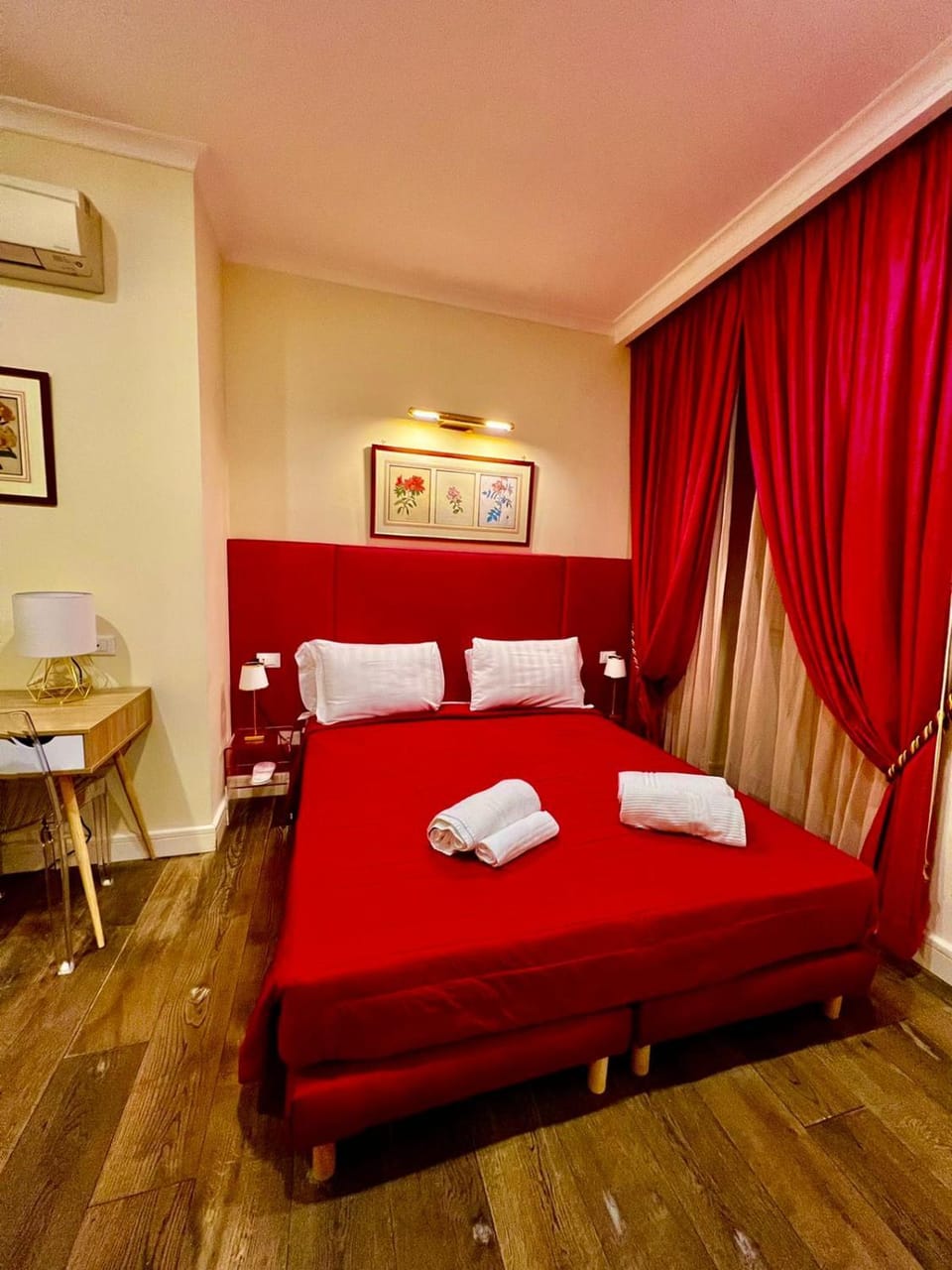 Quirinale luxury suite Roma Bed and Breakfast in Rome