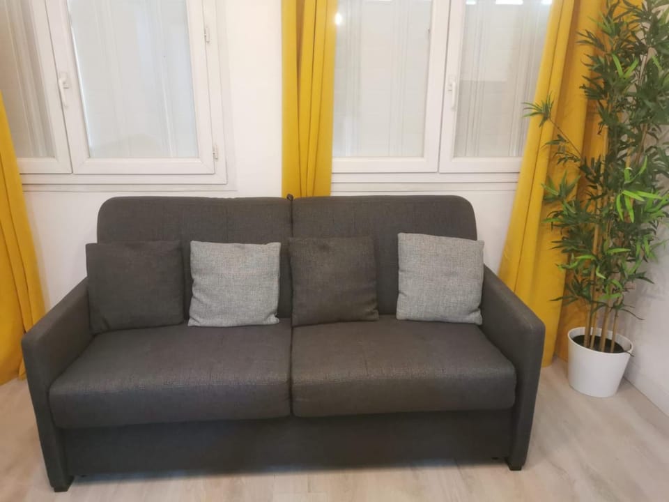 Superbe appartement Montpellier 8 personnes 2 chambres 2 salles de bain Wifi Netflix et parking gratuit Apartment in Montpellier
