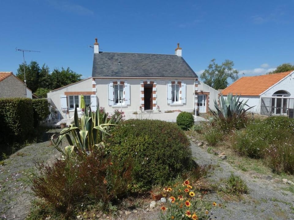Maison Vendéenne avec Jardin - Animaux Admis - FR-1-540-168 House in Notre-Dame-de-Monts