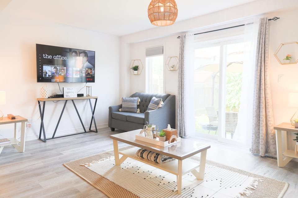 TV and multimedia, Living room, Seating area