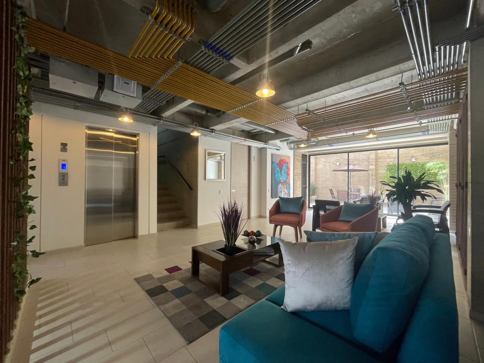 Living room, elevator
