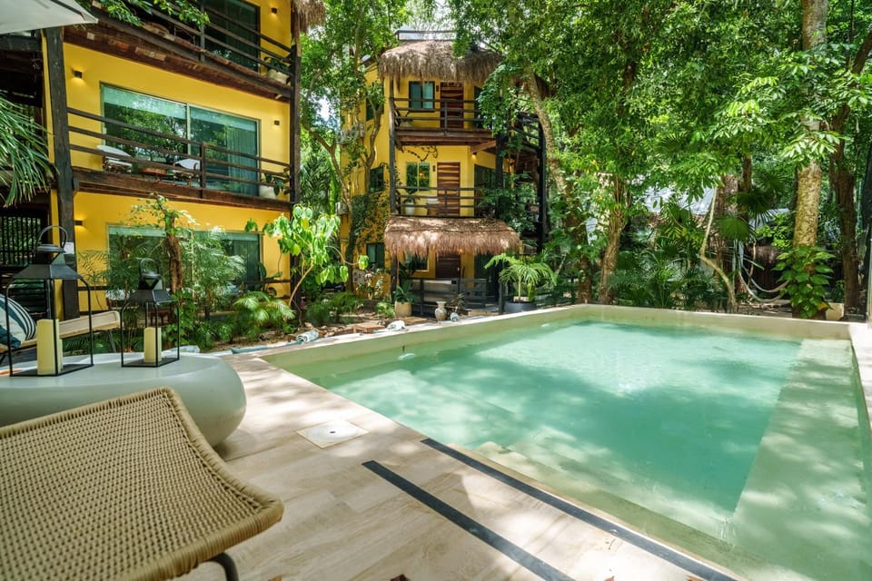 Property building, Swimming pool