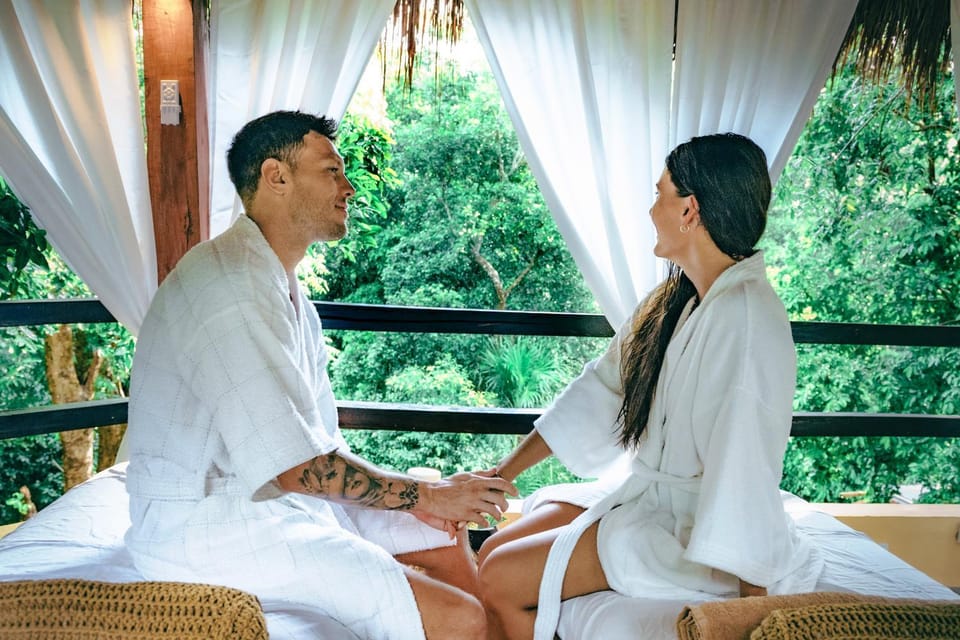 People, Massage, Massage, Spa and wellness centre/facilities, Spa and wellness centre/facilities, Guests, group of guests