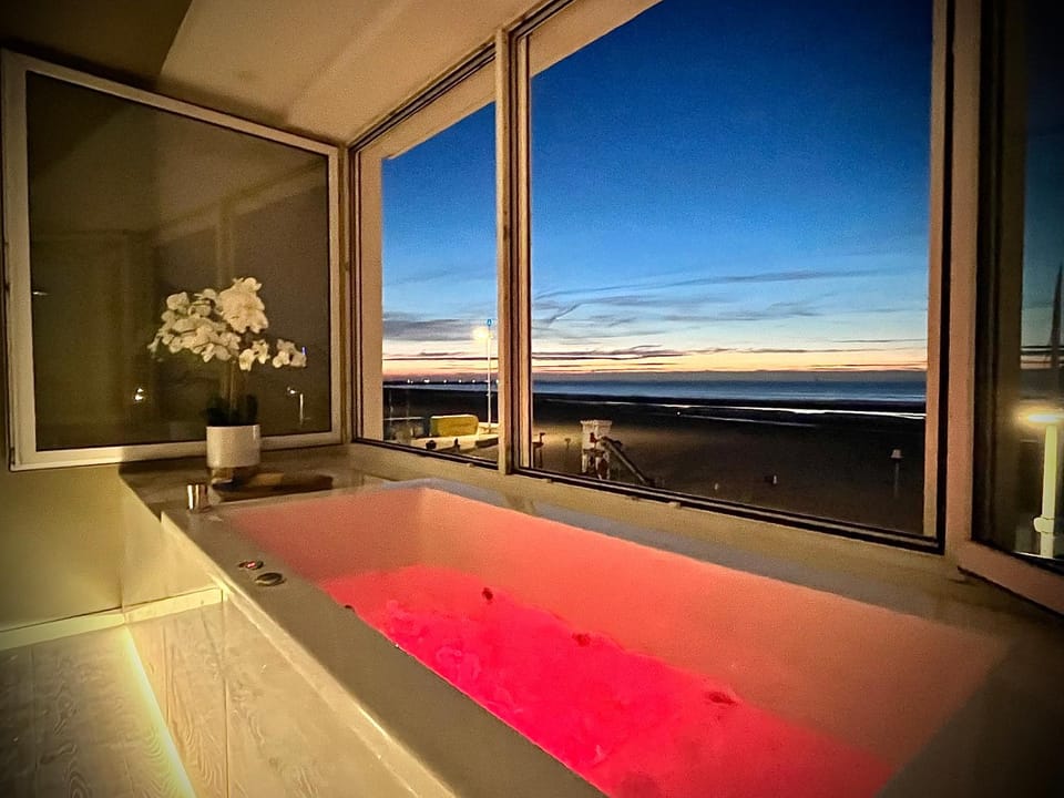Hot Tub, Bathroom, Sea view, Sunset