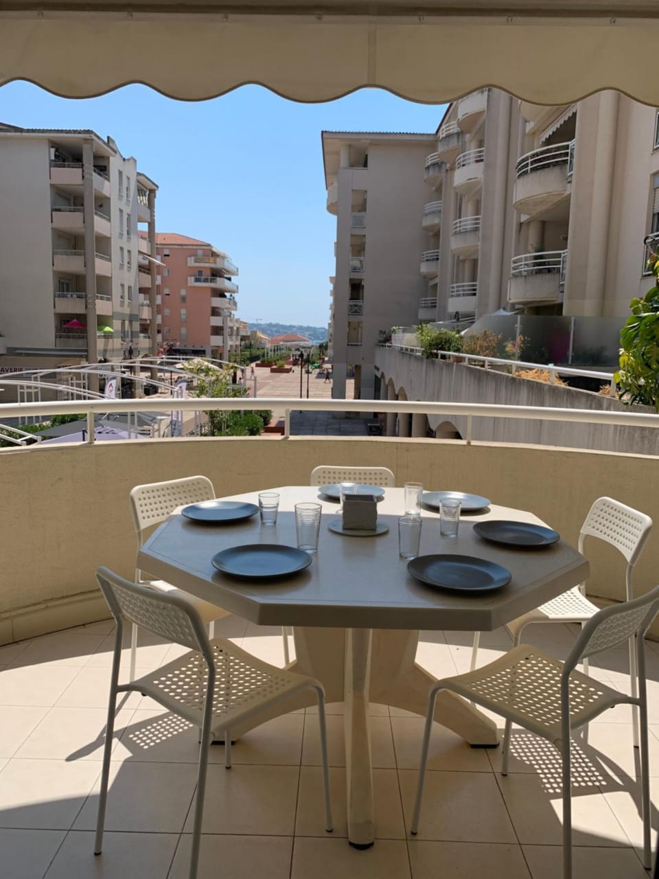 Balcony/Terrace, Inner courtyard view