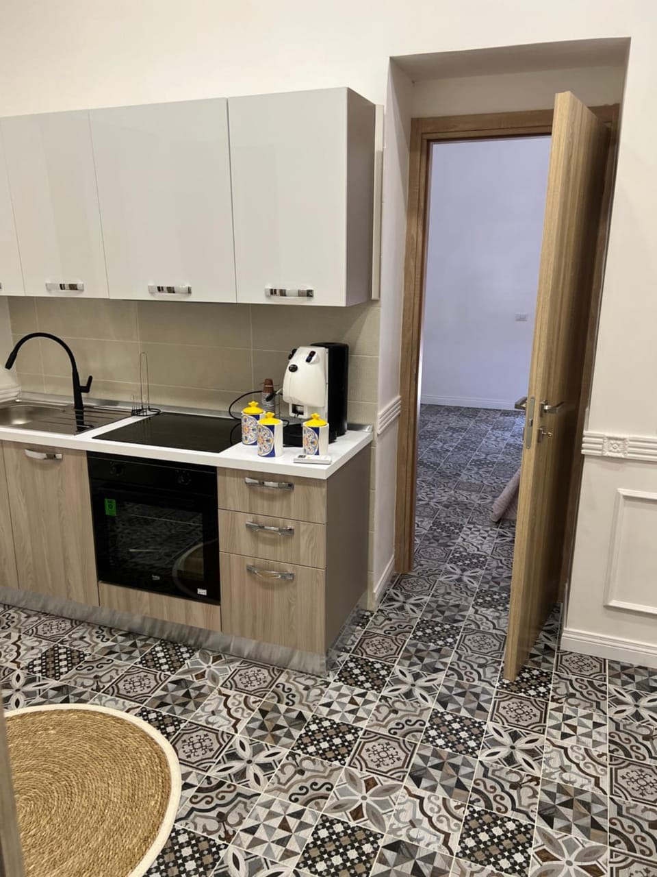 Kitchen or kitchenette, oven, stove