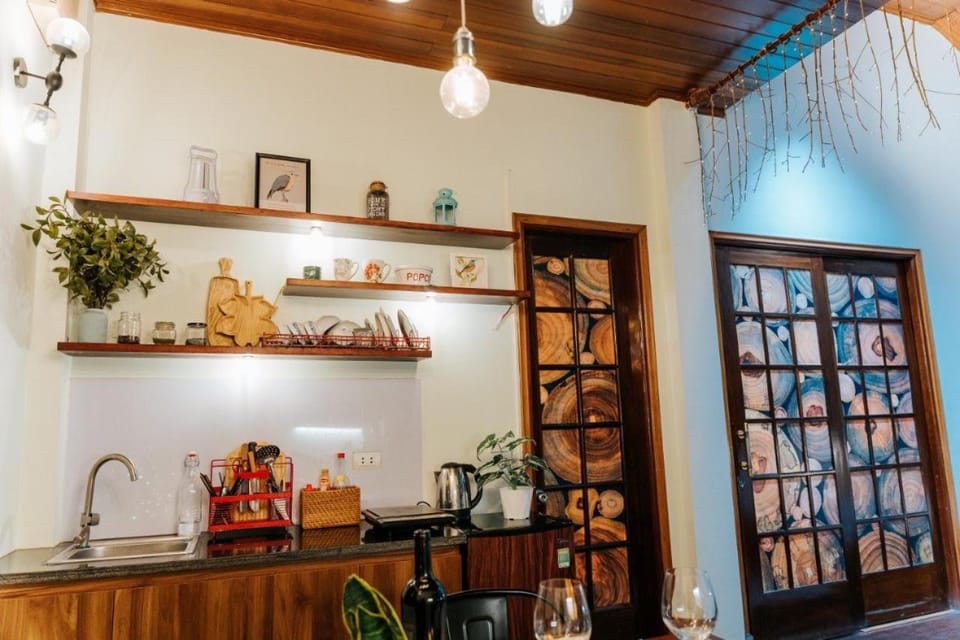 Kitchen or kitchenette, Food and drinks