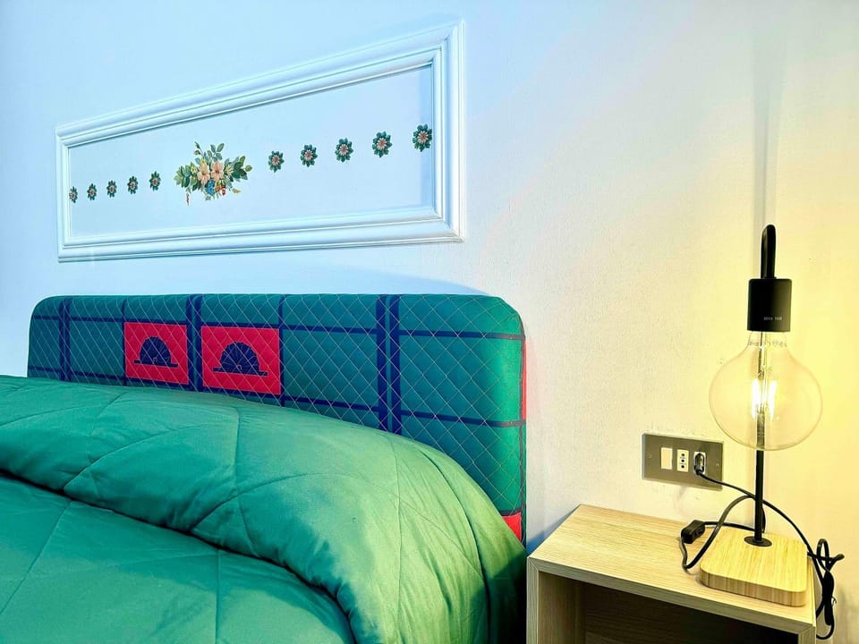 TV and multimedia, Bedroom, towels, wardrobe