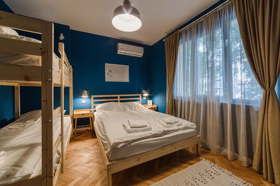 Photo of the whole room, Bedroom, bunk bed